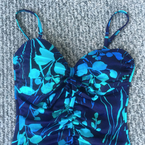 IT FIGURES multi-color blue floral swimsuit - Picture 2 of 11